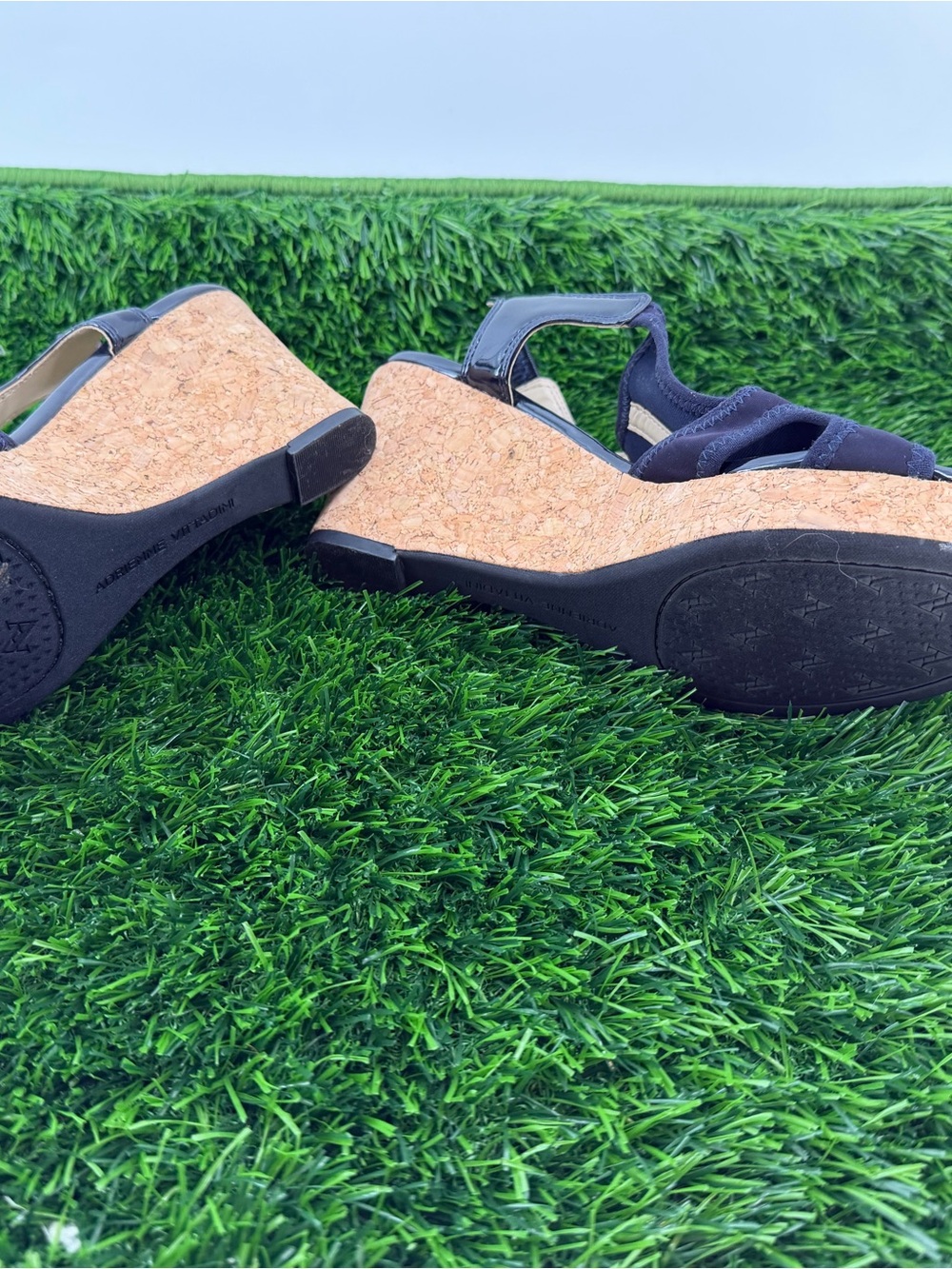 Adrienne Vittadini Collyn Navy Blue Cork Wedge Sandals Patent Trim 8M - Picture 6 of 8